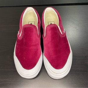Vans Velvet Slip On Sneakers Maroon sz 7